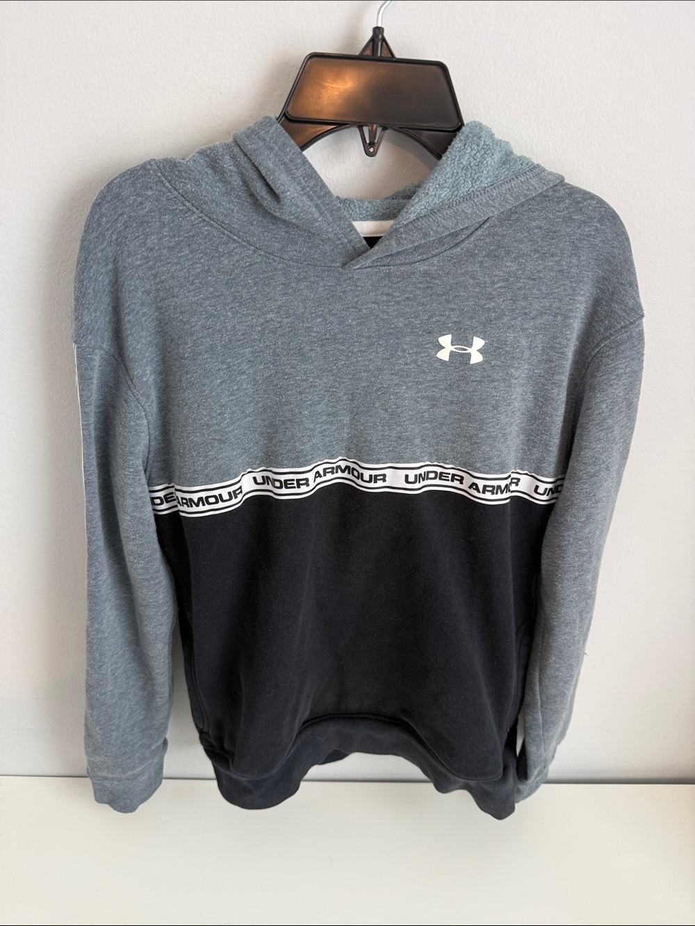 Under Armour Gray and Black Colorblock Hooded Sweatshirt
